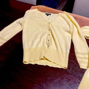 Cardigan set pale yellow top